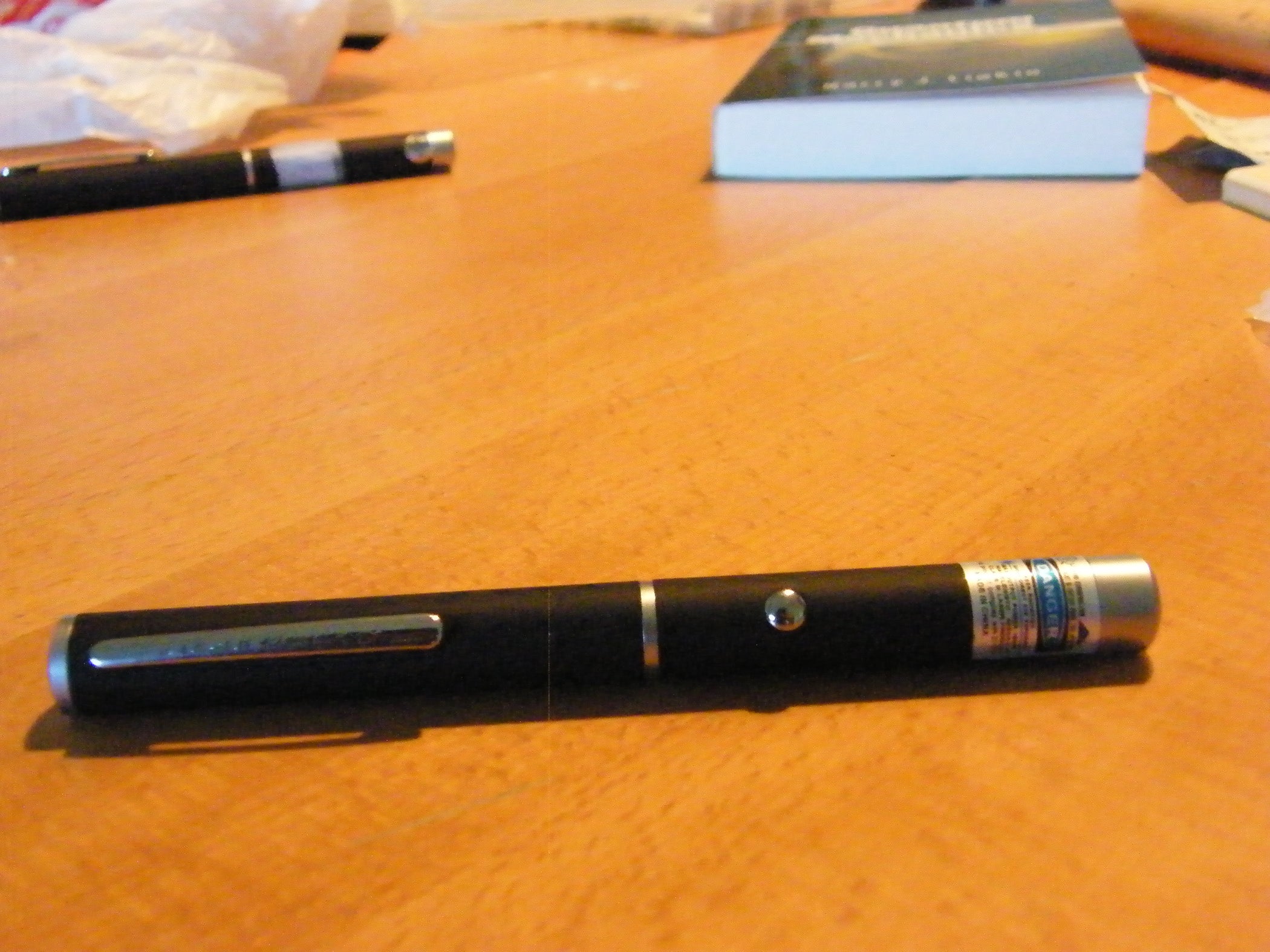 Simple Switch Mod to Common Push Button Laser Pointer 3 Steps