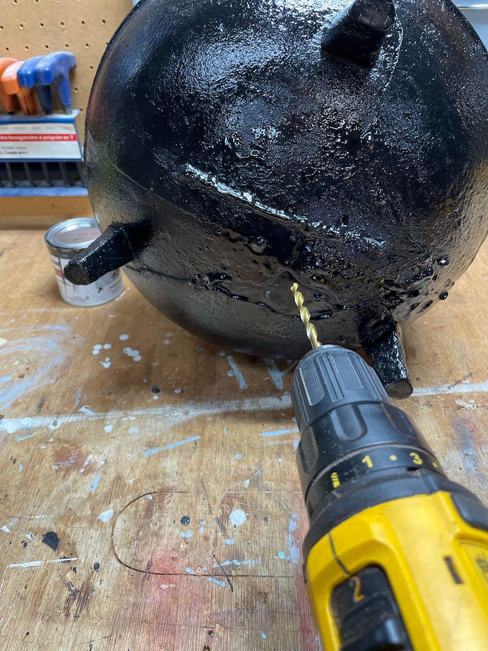 Restore an Antique Cast Iron Cauldron / Family Heirloom 5 Steps Instructables