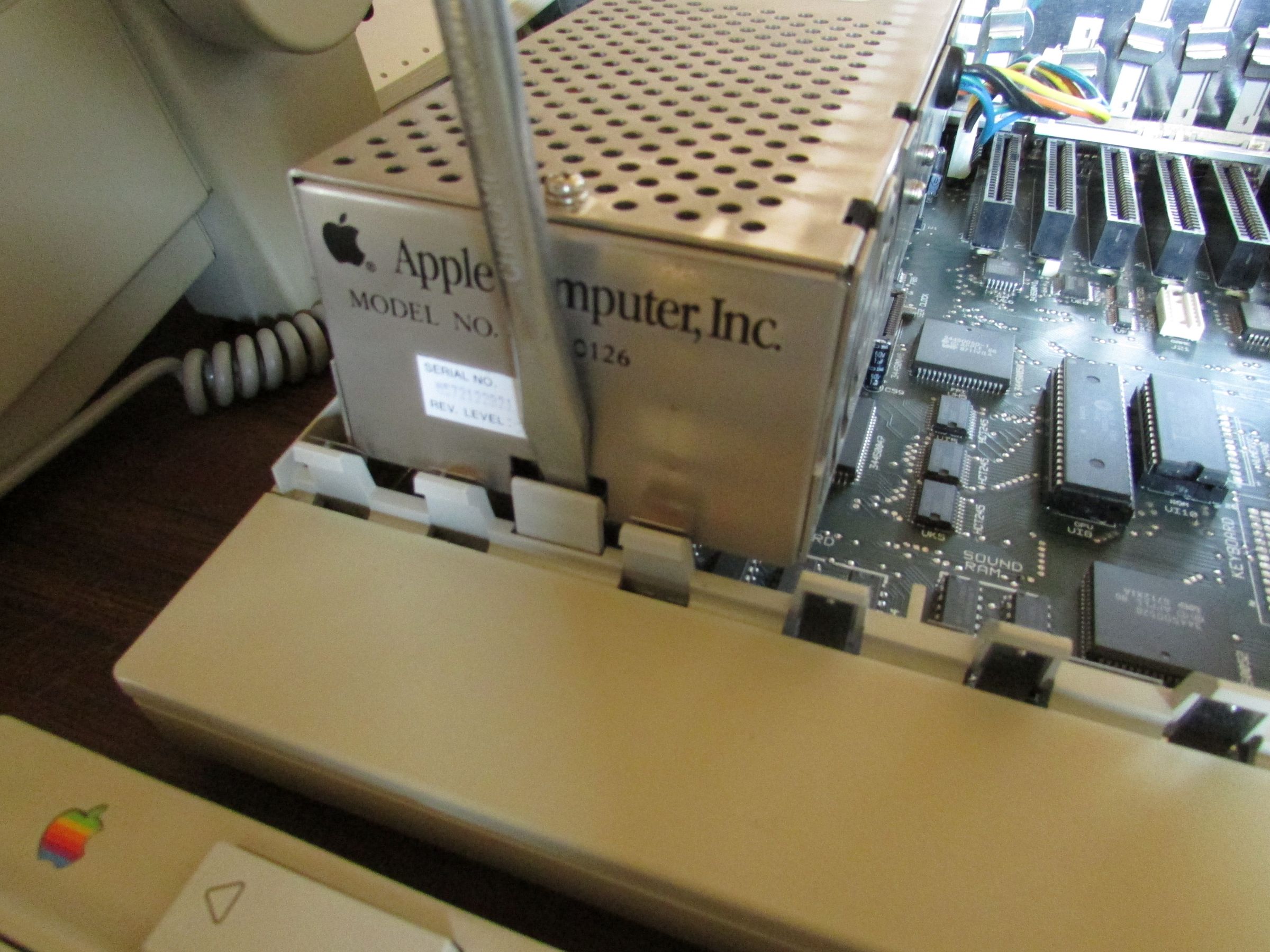 How to Replace Apple IIGS Battery EASY WAY NO SOLDER Instructables