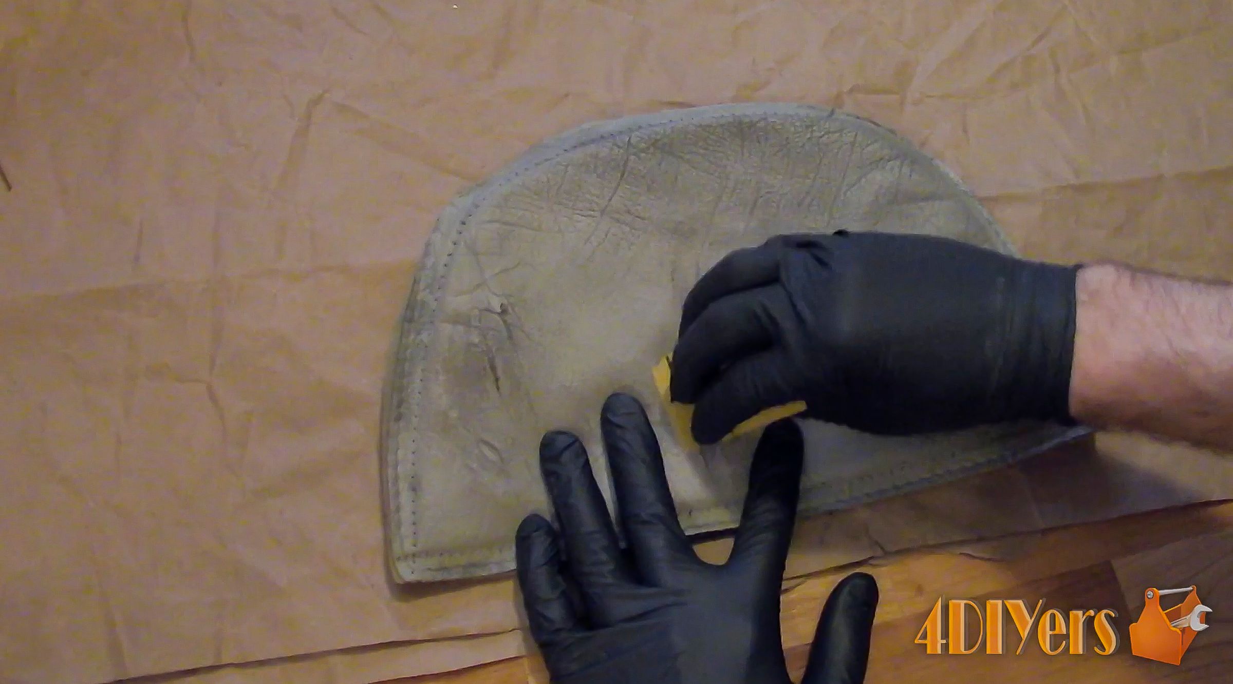 How to Repair Leather : 4 Steps (with Pictures) - Instructables
