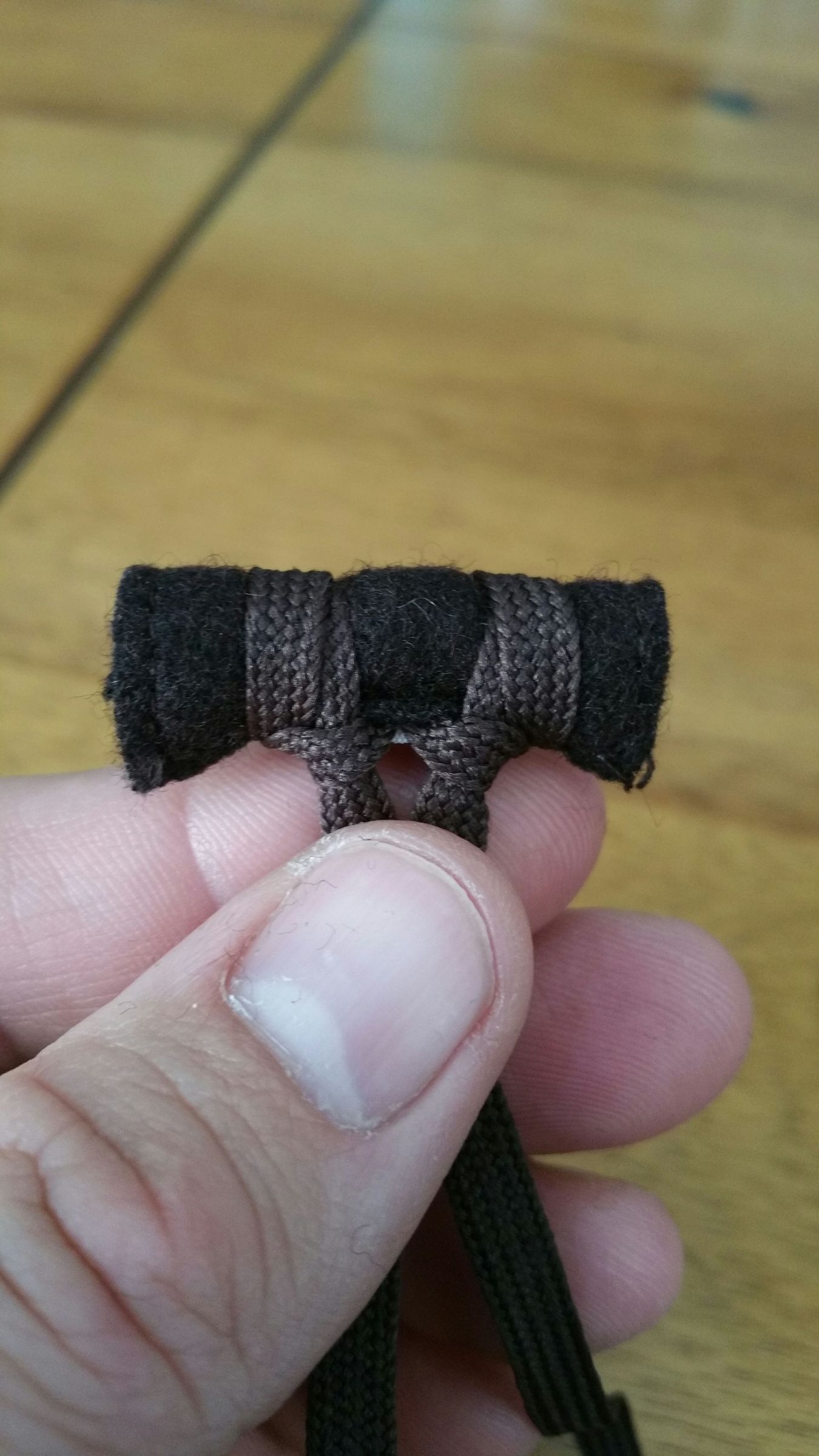 How to Tie a Scapular