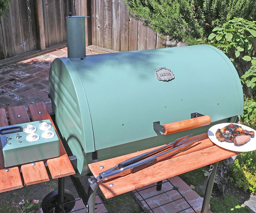 Nadine : the Tweeting Grill