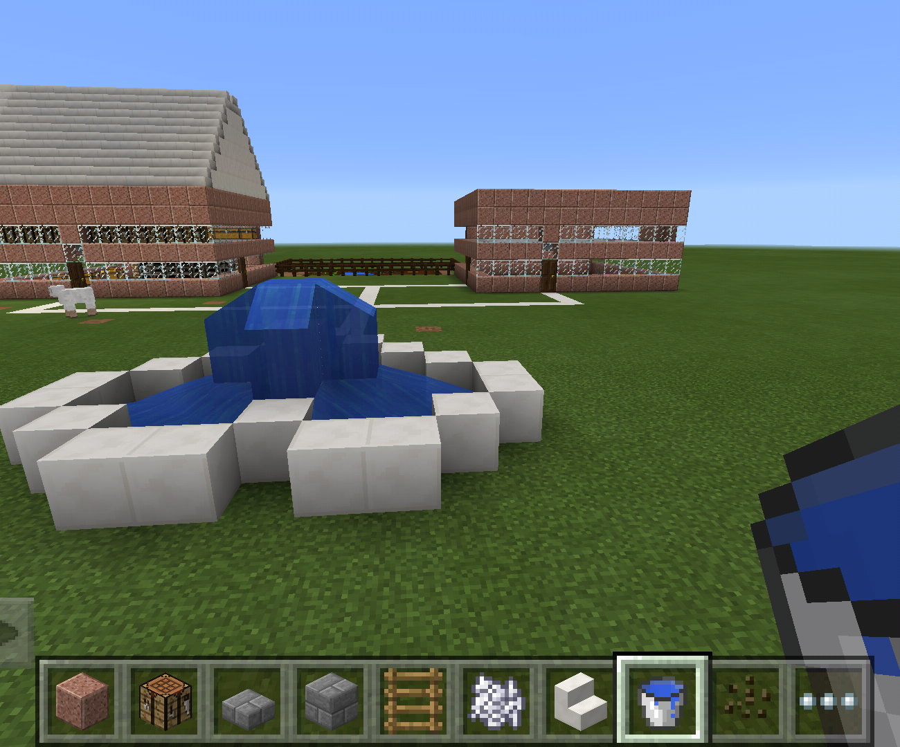 Minecraft Houses garden and fountain