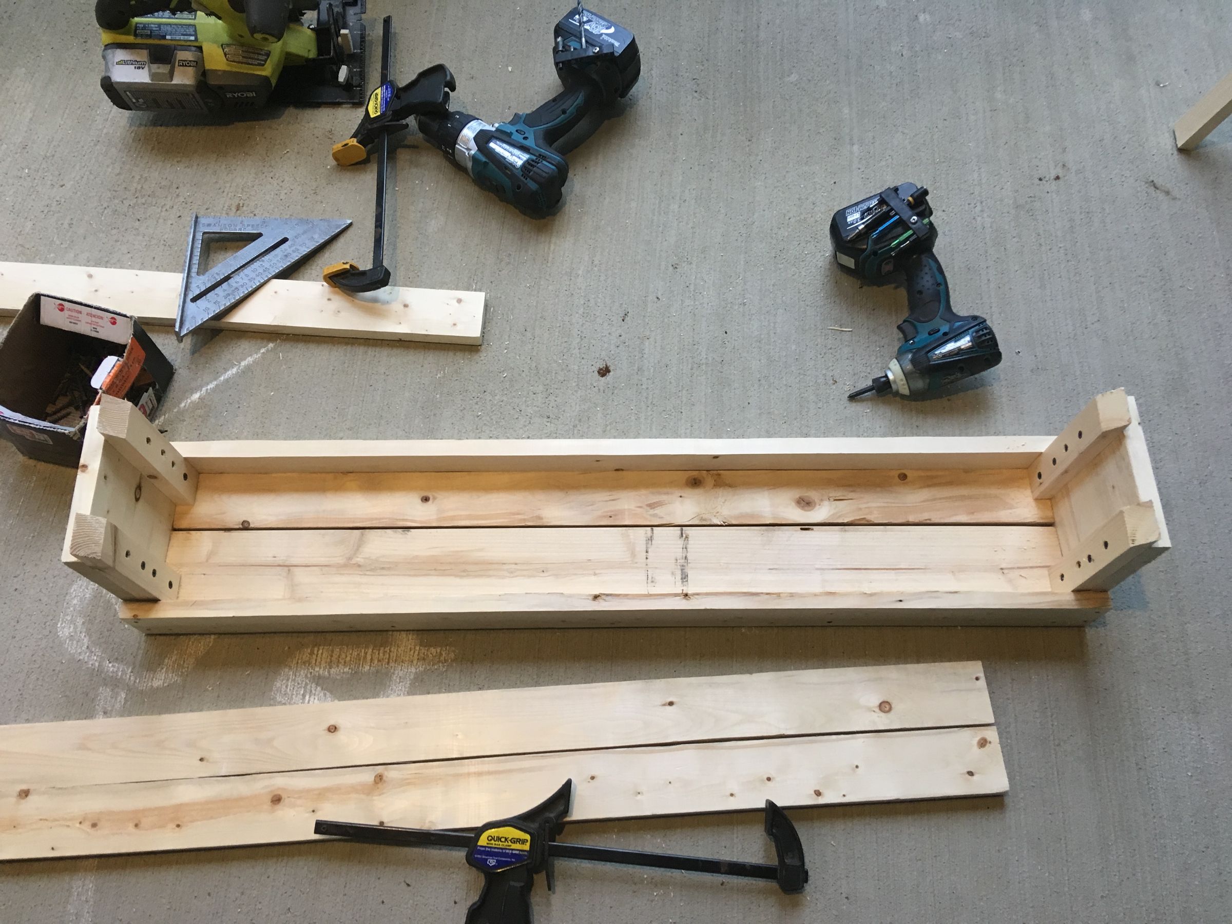 Simple Rail-Clamped Planter Box : 19 Steps (with Pictures) - Instructables