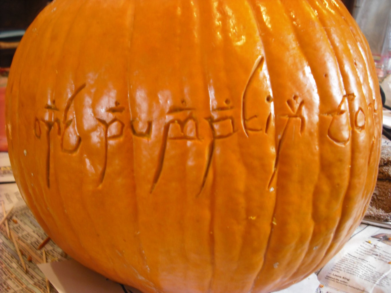 Lord of the Rings Inspired Pumpkin : 5 Steps - Instructables lord-of-the-rings-inspired-pumpkin-5-steps-instructables