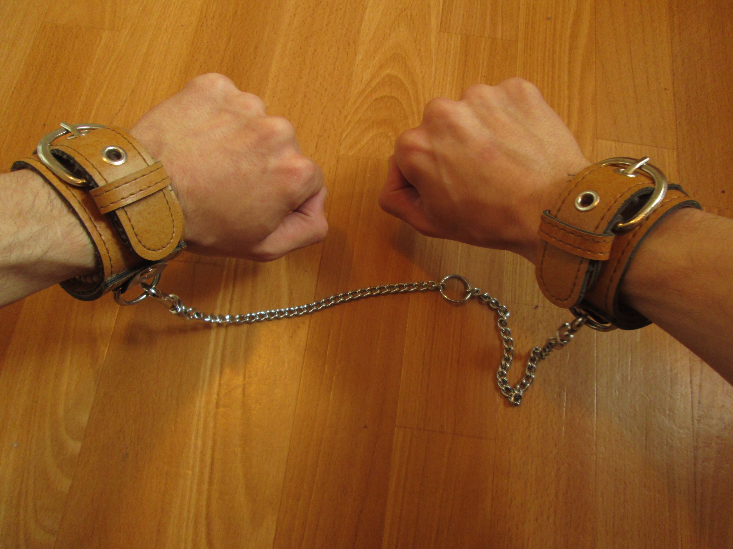 Make Handcuffs From a Suitcase 5 Steps (with Pictures) Instructables