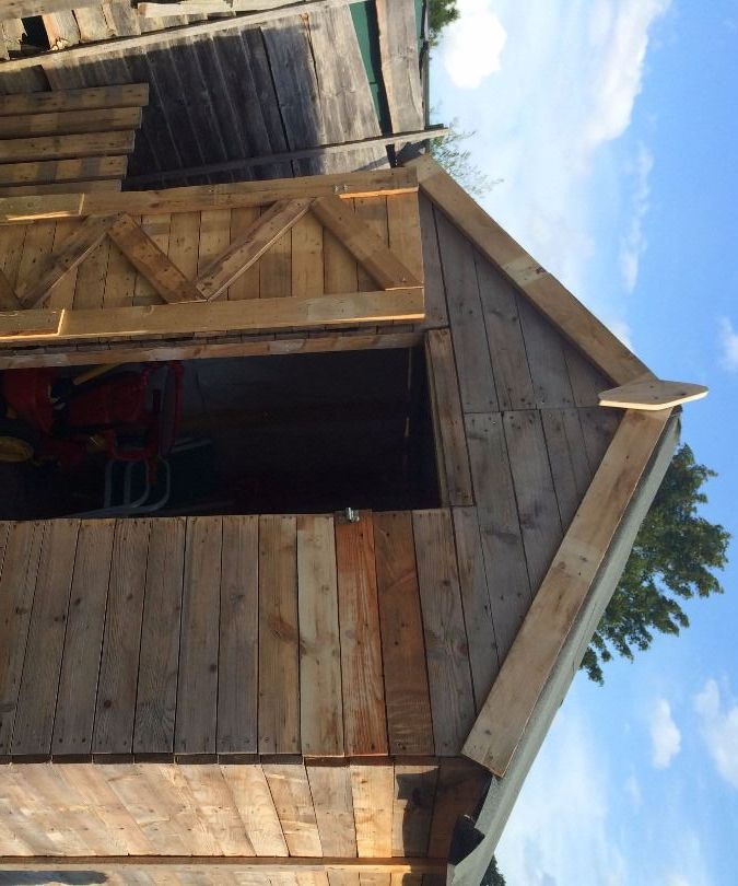The Pallet Playhouse