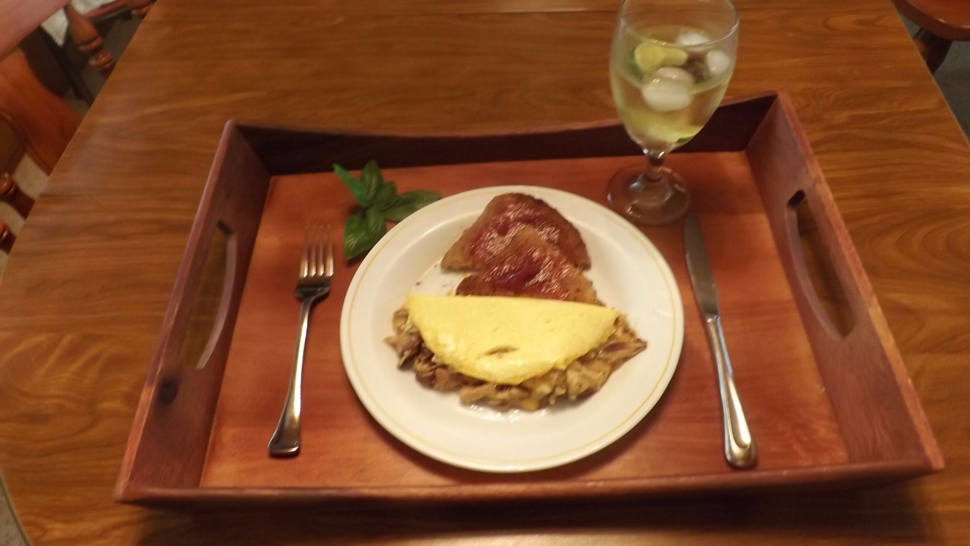 CRAB, SHIITAKE MUSHROOM & PEPPER JACK CHEESE OMELET