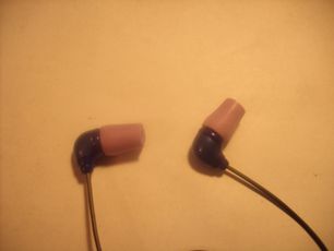 Noise Reduction EarBud Headphones