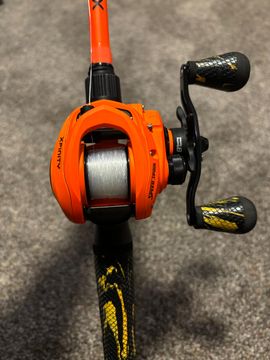 baitcast reel spooled Lew's Custom Lite SLP Speed Spool The reel also features an anodized aluminum How to Spool Your Baitcaster