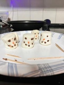 Melted Snowmen - 4