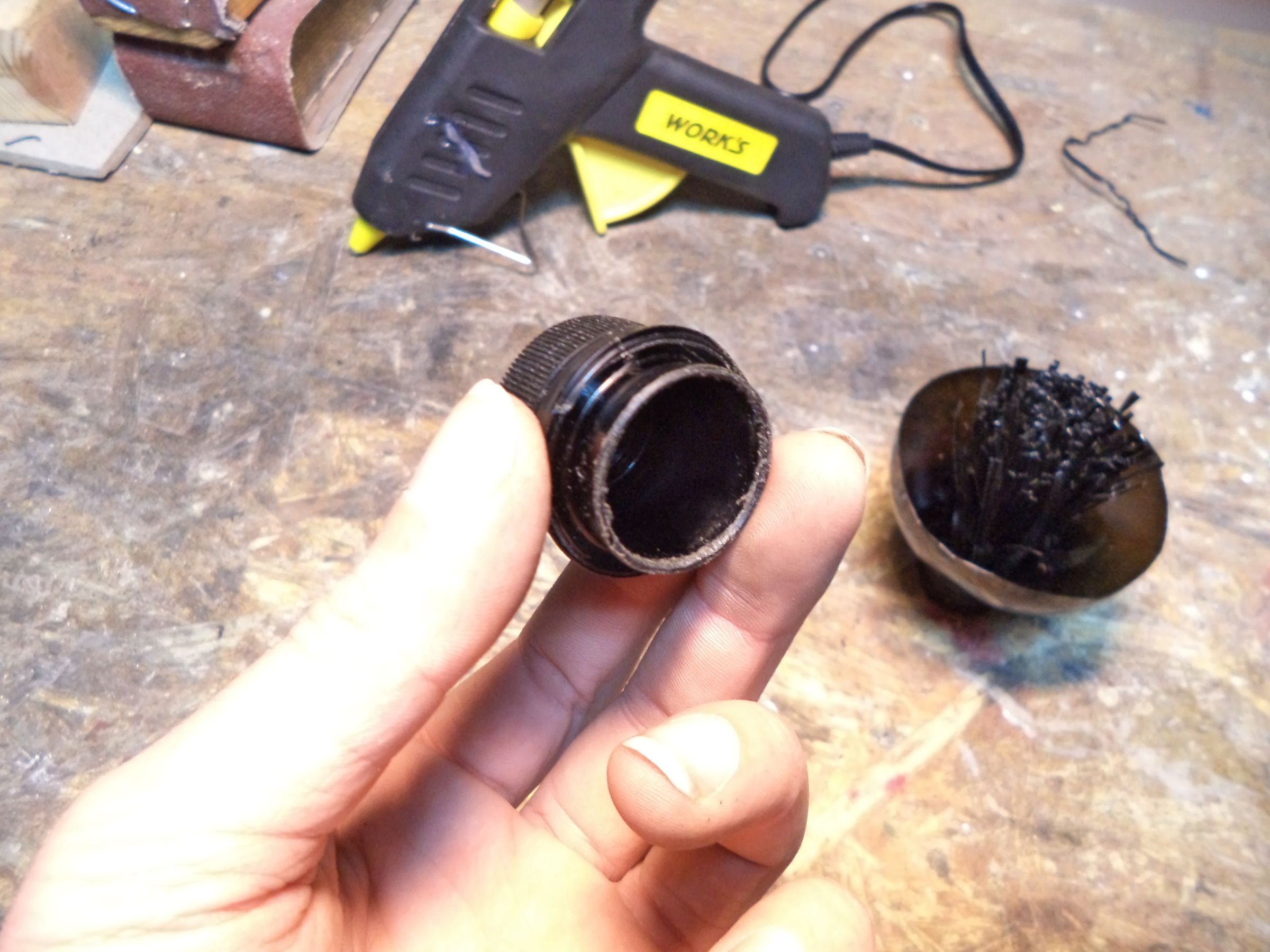 Making a Brush From a Plastic Bottle : 10 Steps (with Pictures ...