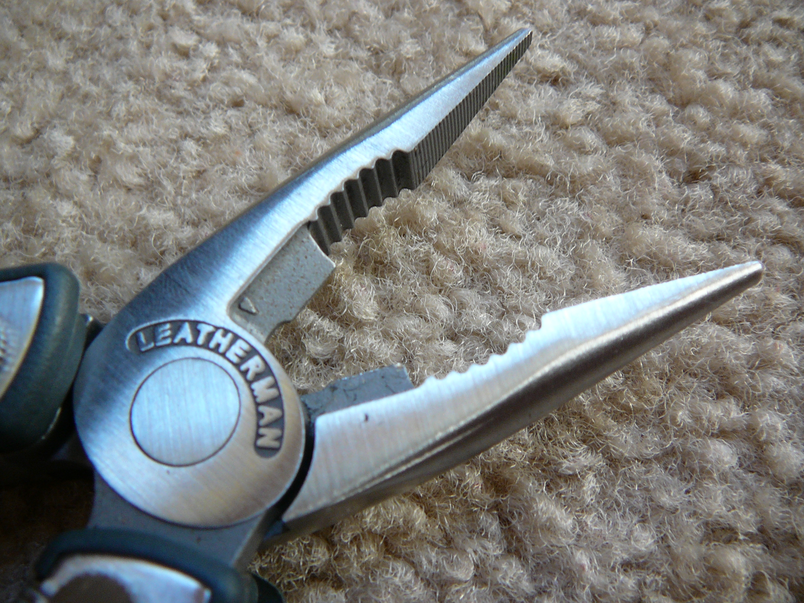 How to Replace Your Bass Strings 5 Steps (with Pictures) Instructables