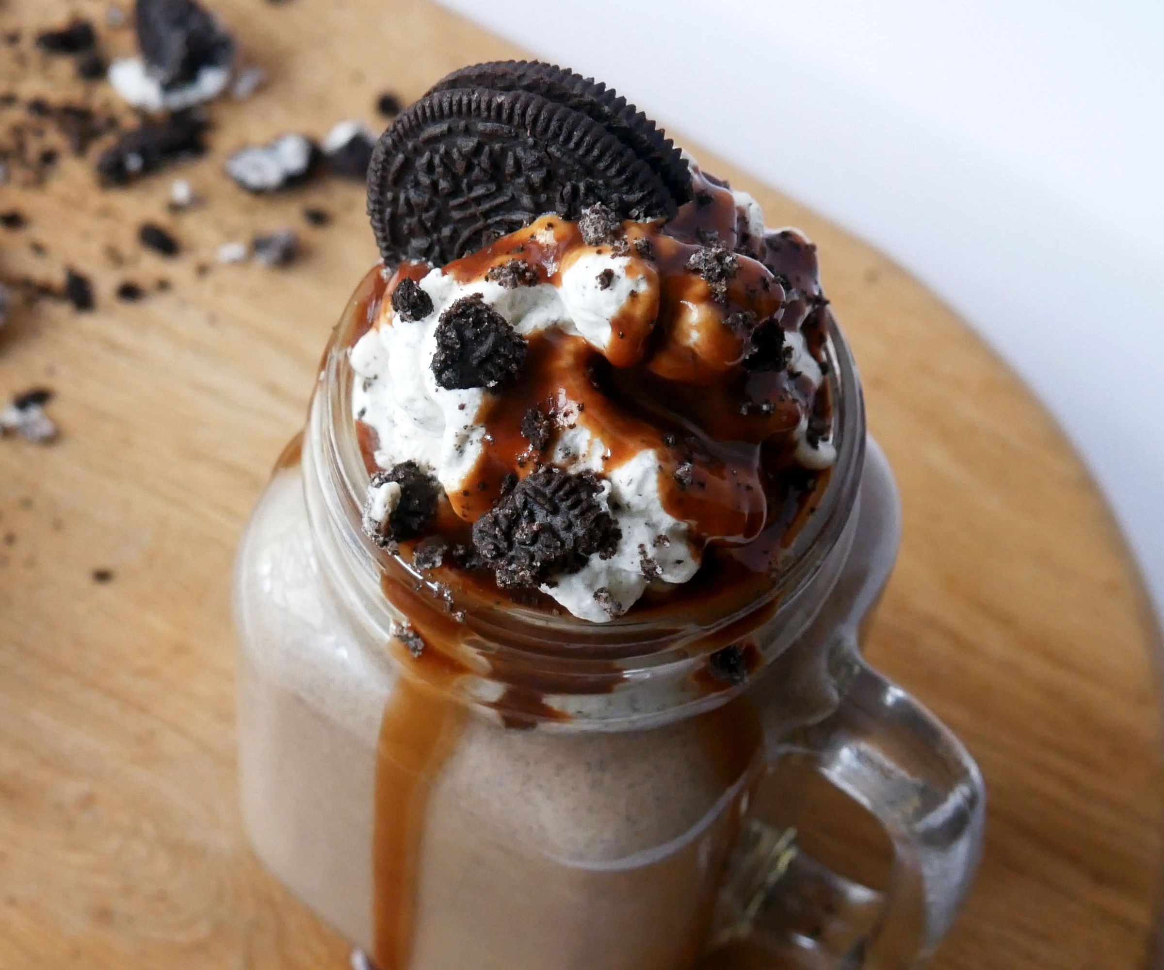 OREO COOKIES & CREAM HOT CHOCOLATE
