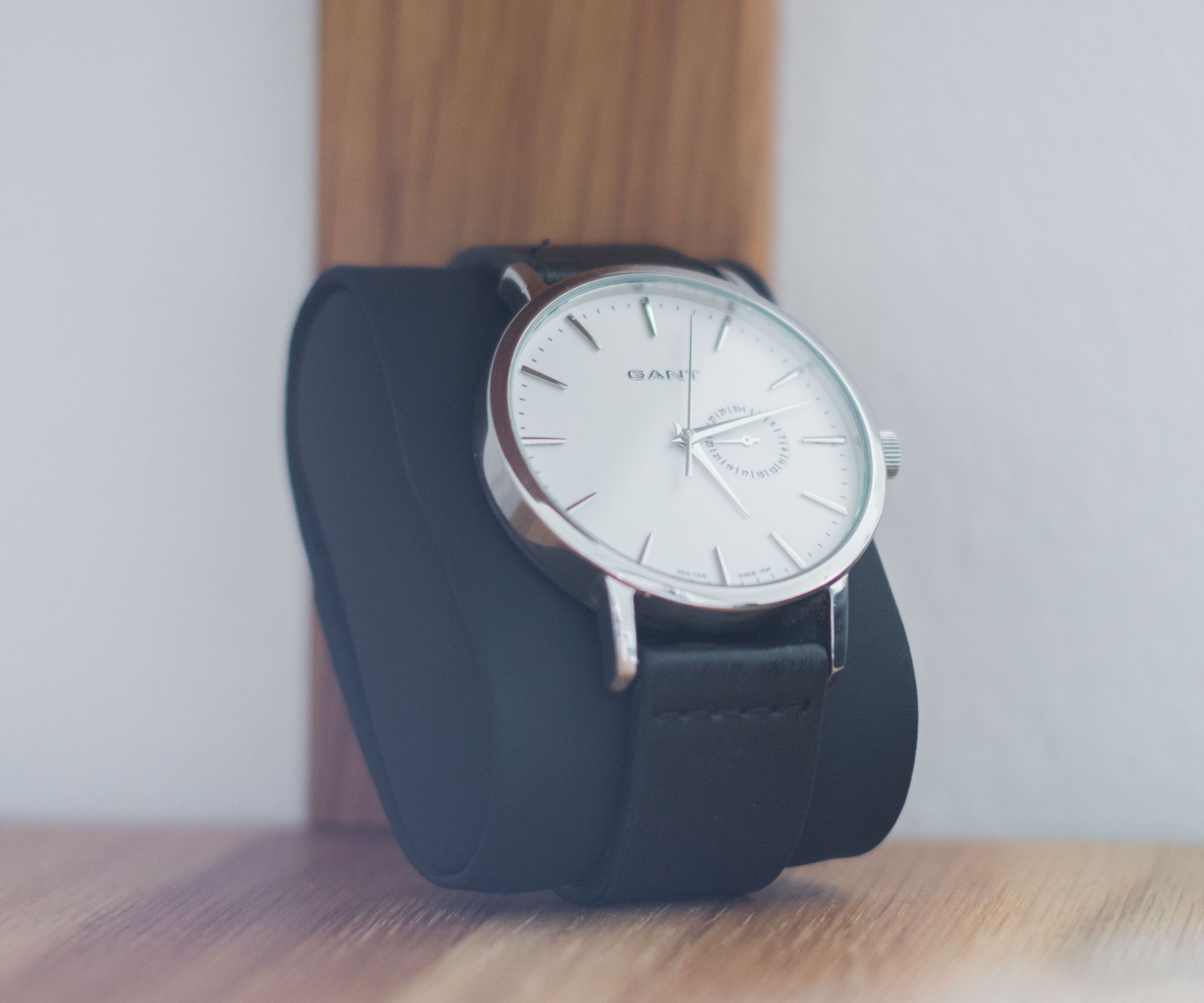 10 to 100 Dollar Watch