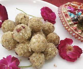 Coconut Makhana Ladoo