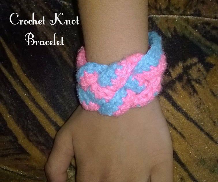 Crochet Twist'd Knot Bracelet