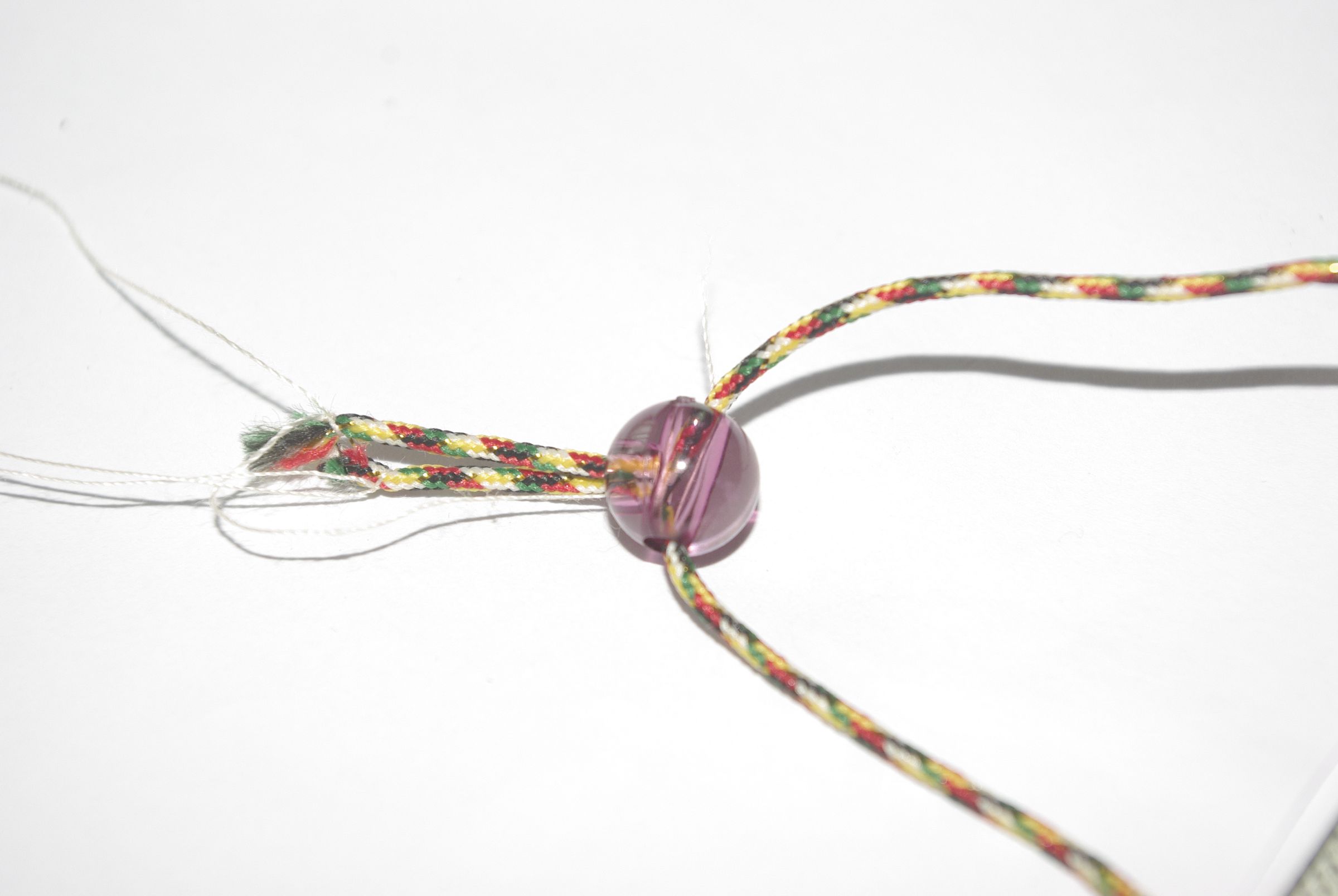 Threading a Guru Bead 3 : 4 Steps - Instructables