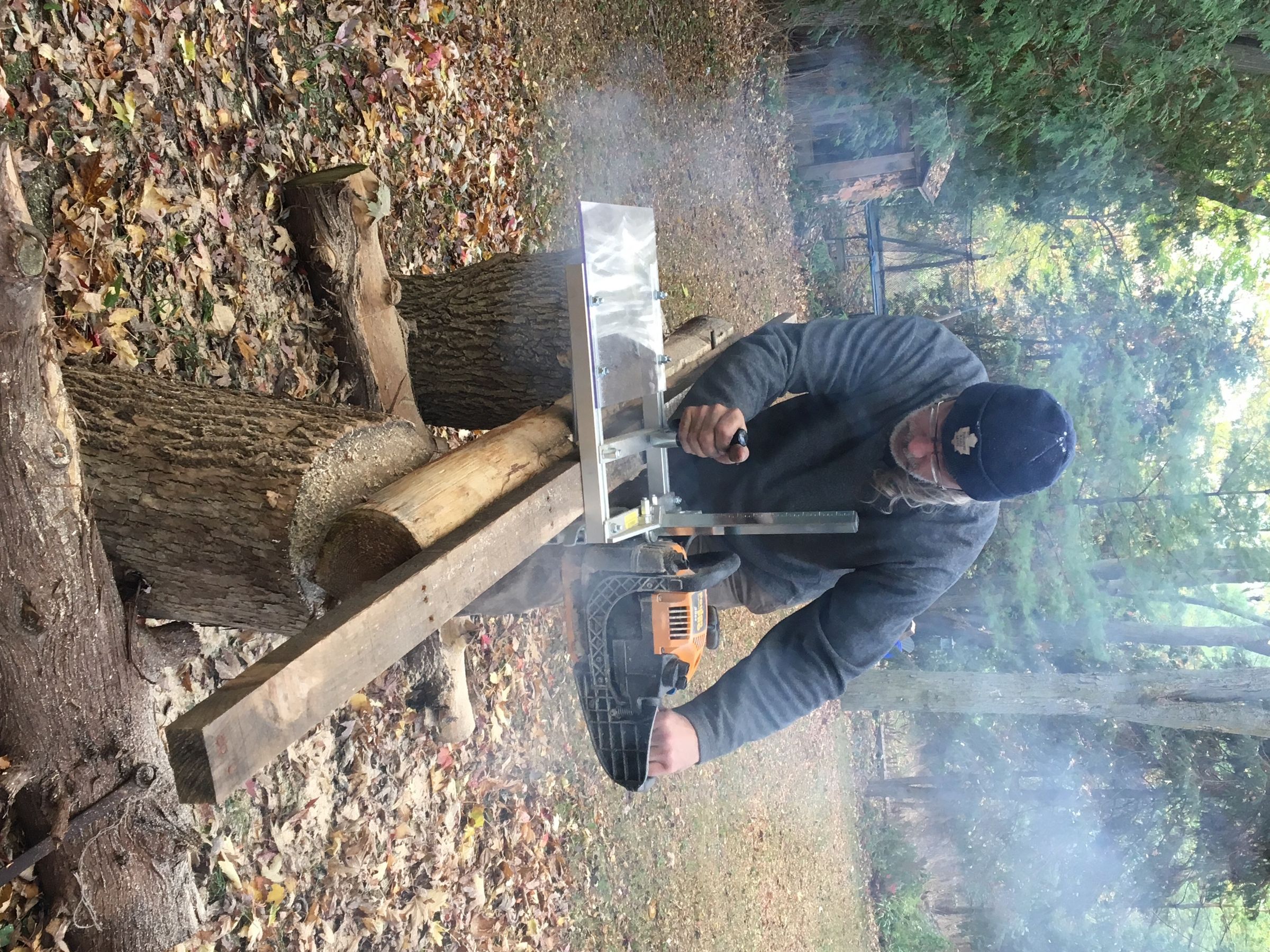Cutting Wood Slabs With a Chainsaw Mill 5 Steps (with Pictures