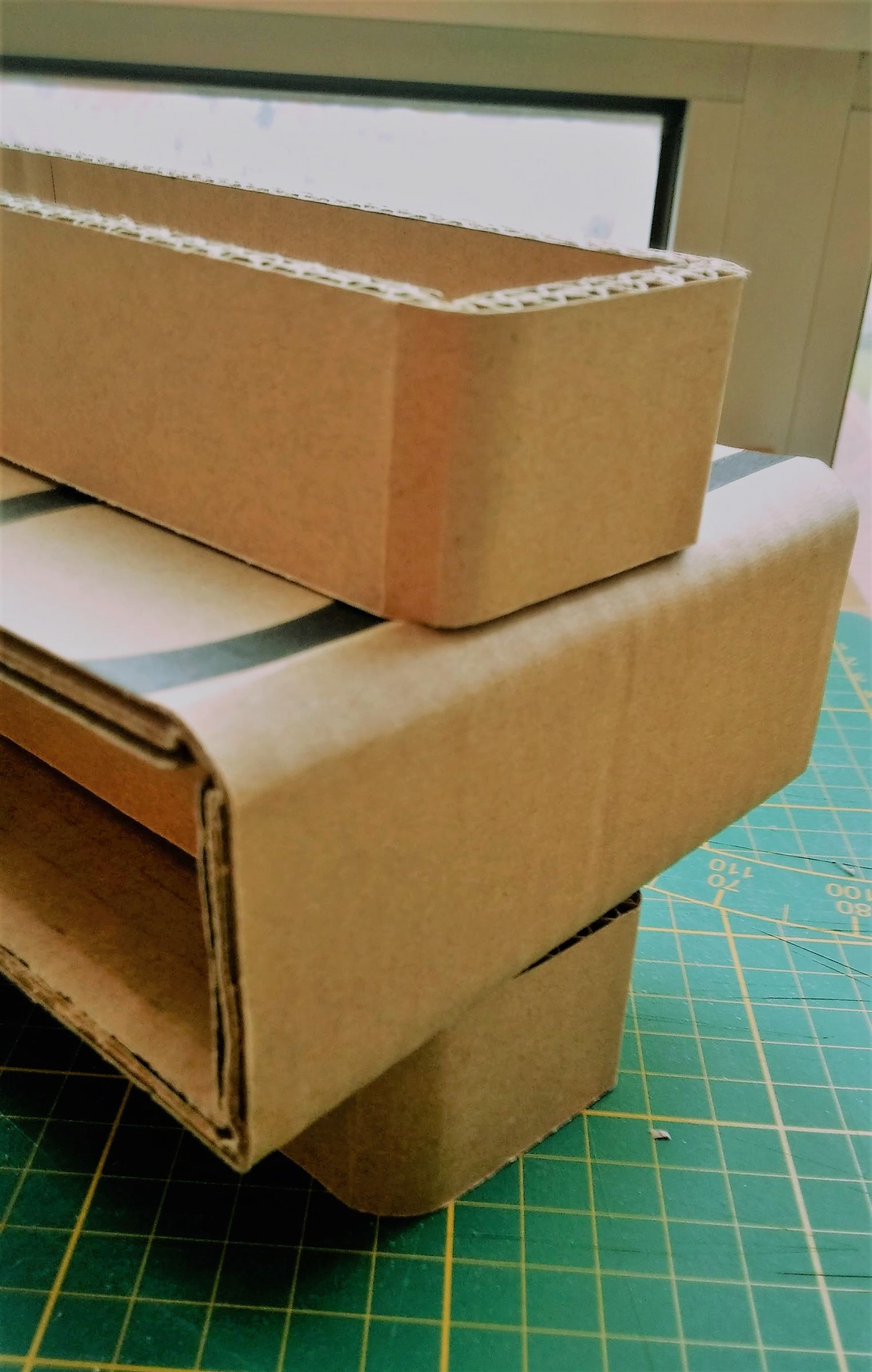 Cardboard Shelving Without Screw Nor Glue... 6 Steps (with Pictures