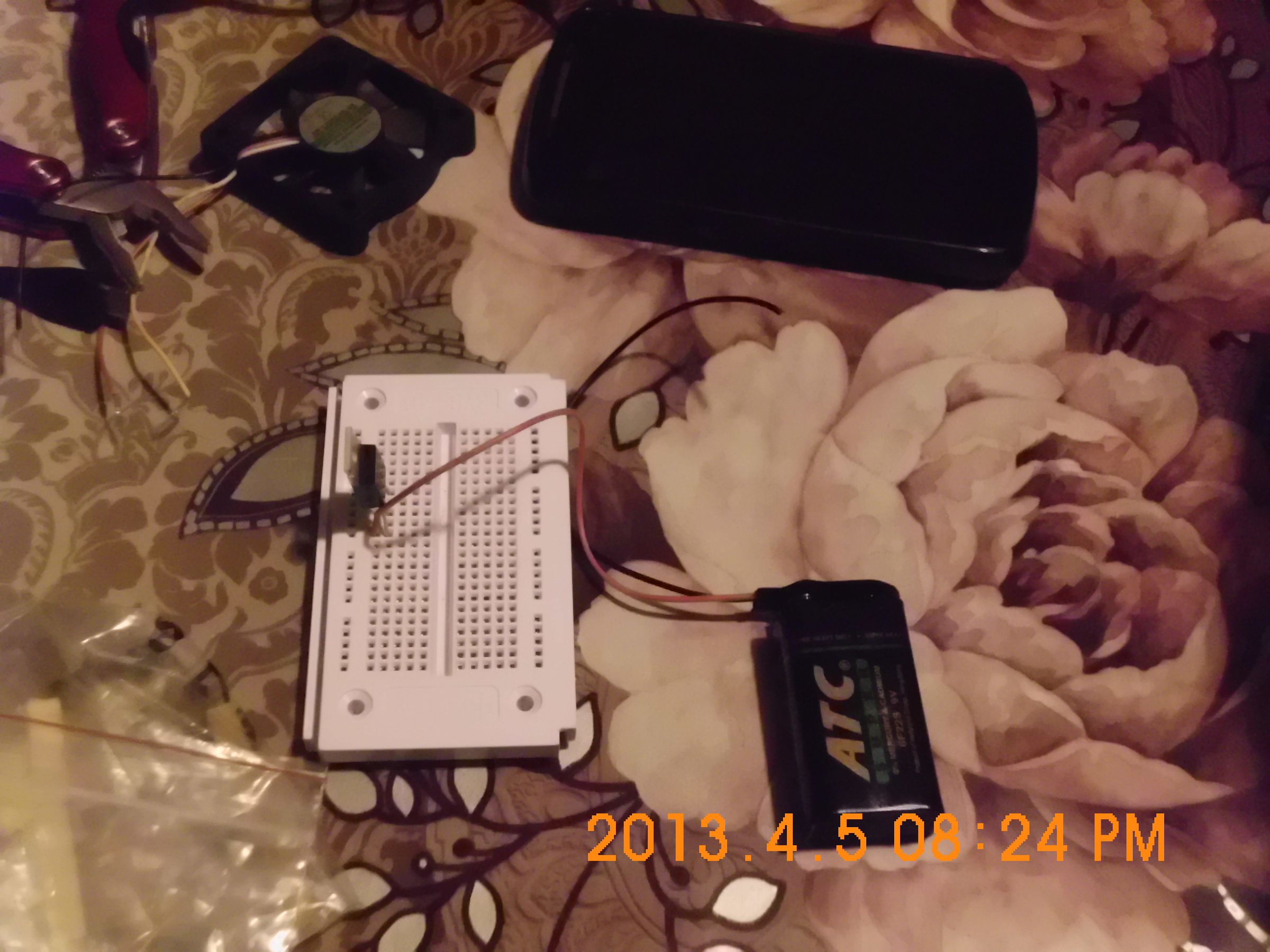 Portable Usb Phone Charger Instructables