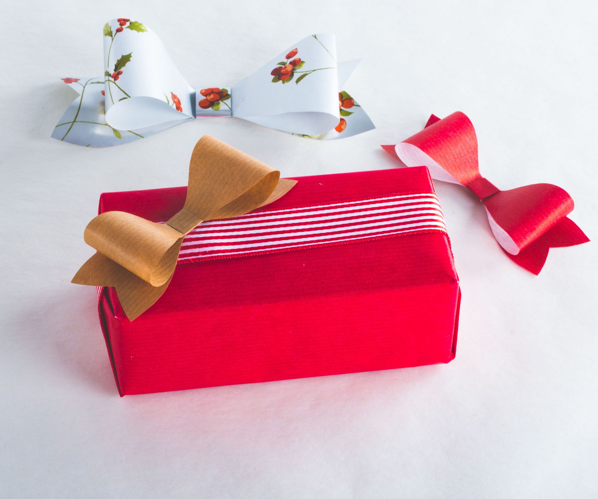 How to Make a Decorative Paper Bow (with Template). (with Pictures