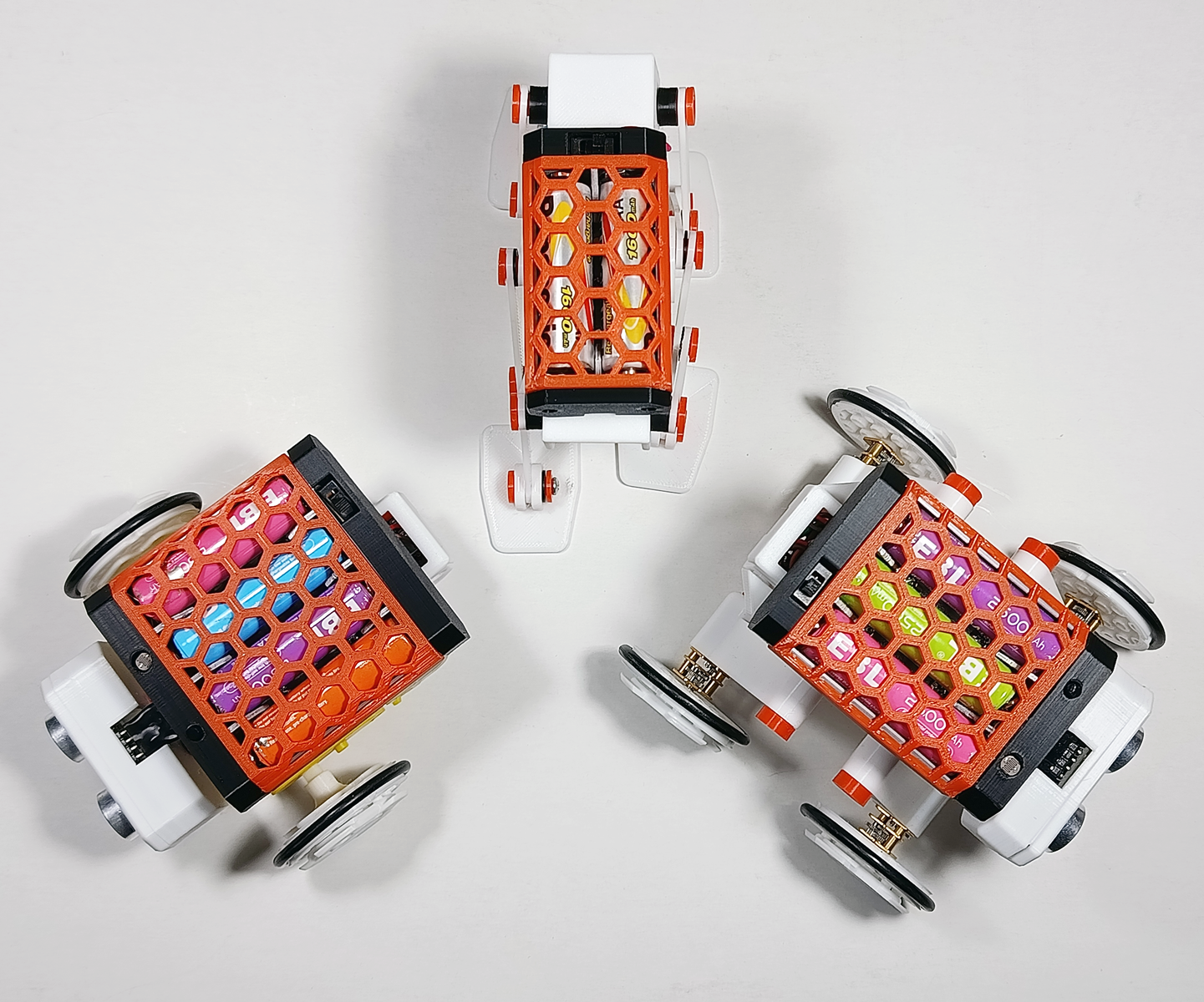 AA Batteries Holders That Aren't Boring V2. With Switch and Power Hub.