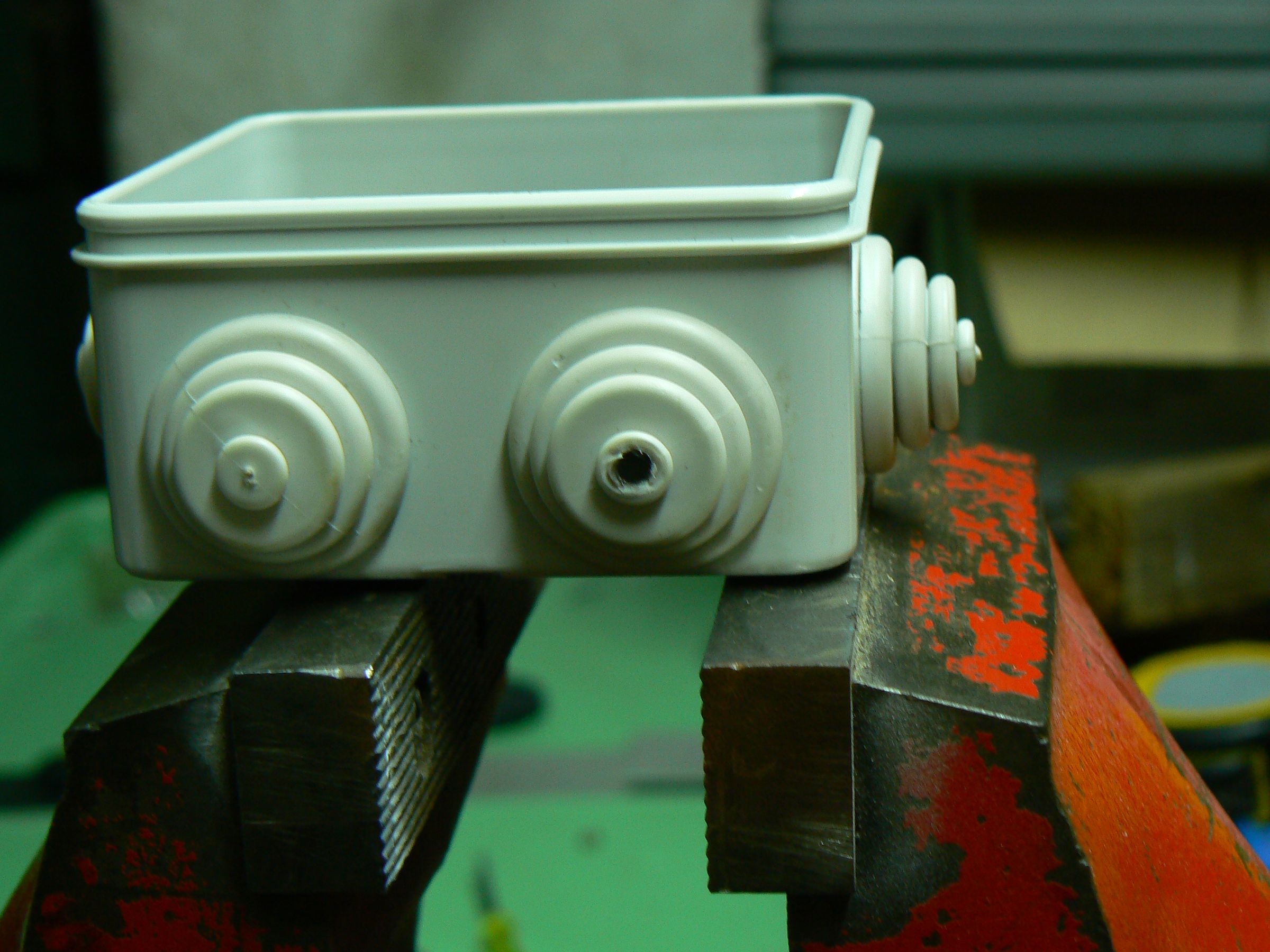 Simple Water Pump Protection Switch 4 Steps Instructables