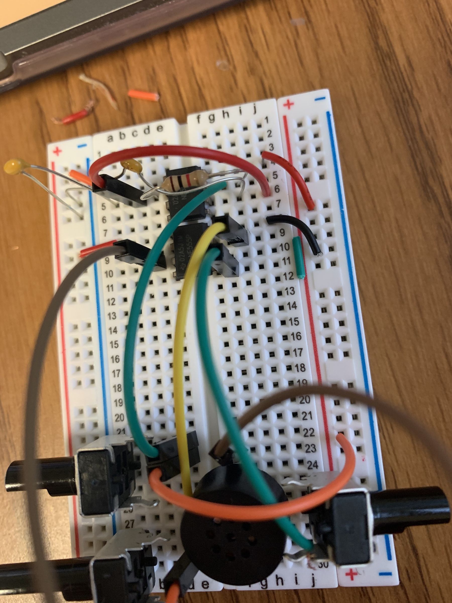 Atrari Punk Console Using Two 555 Timers 15 Steps Instructables