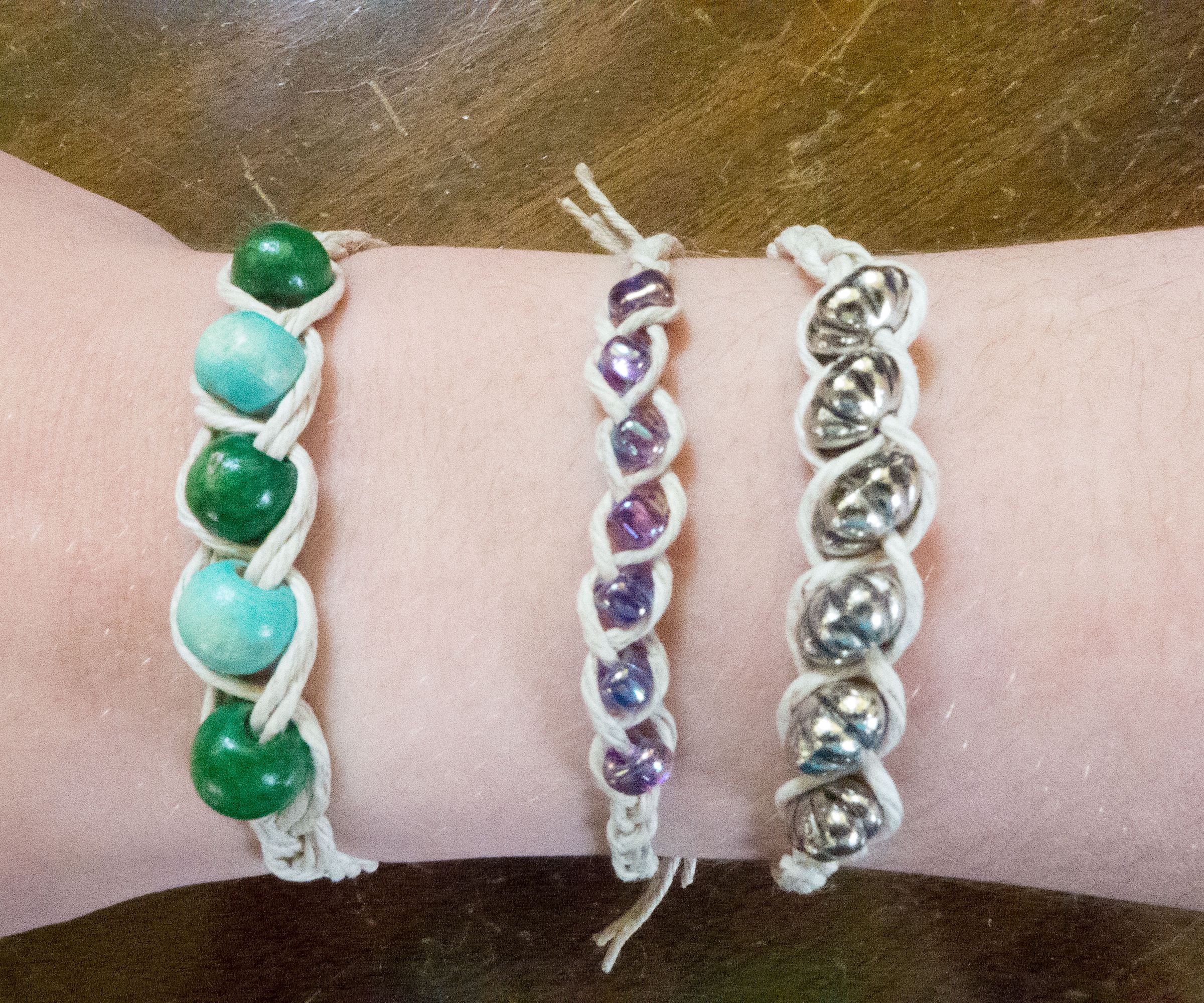Easy Hemp Bracelet