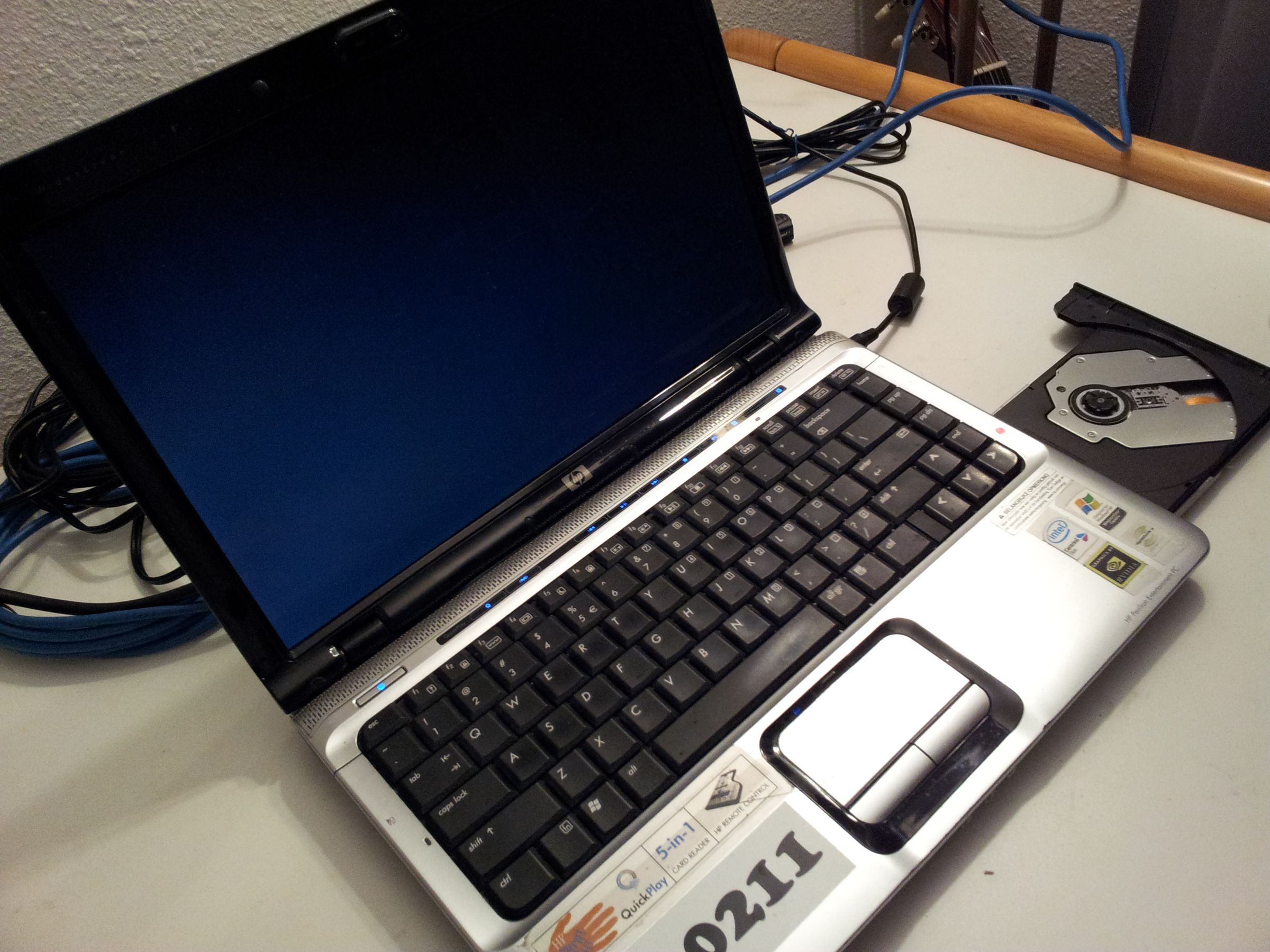 Your DVD-ROM Laptop Doesn't Work Anymore??Simple Guide to Clean the Optic!