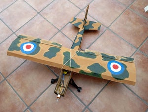 Securing Wings With Skewers and Rubber Bands