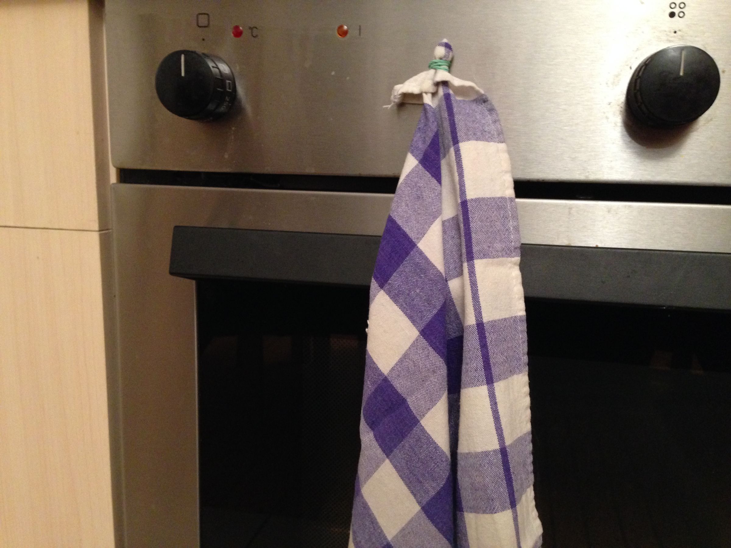 No Sew No Glue 1 Minute Magnetic Towels (with Removable Magnets)