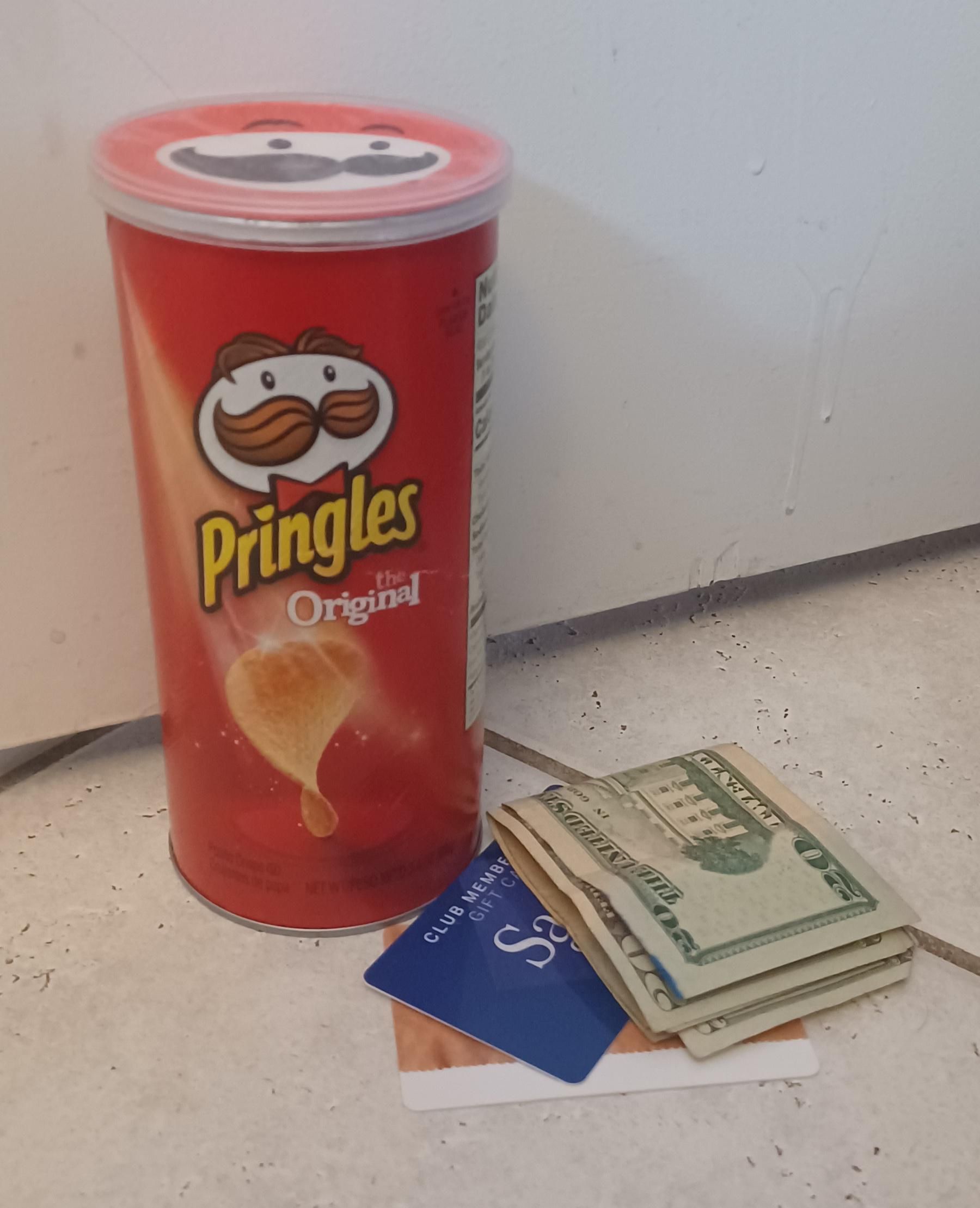 How to Make a Secret Department in a Pringle's Can