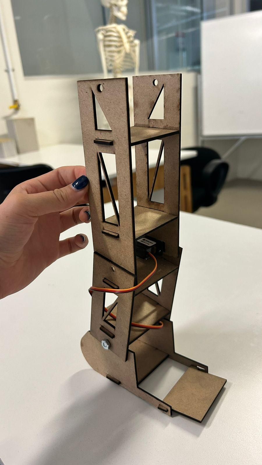 Scale Prototipe of a Lower Limb Exoskeleton : 3 Steps - Instructables