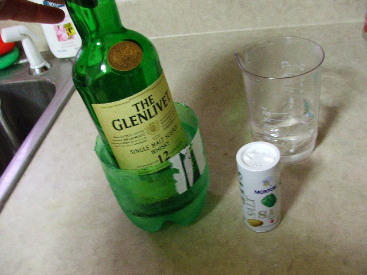 DIY Reuseable Rapid Wine Chiller