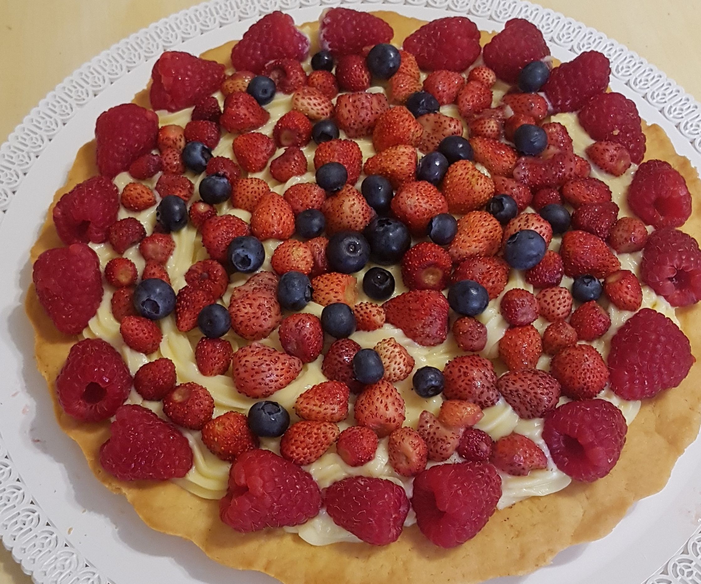 Italian Berry Cream Pie