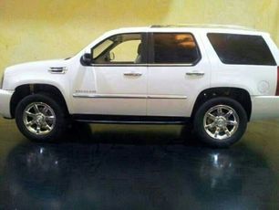Change Tyre Car