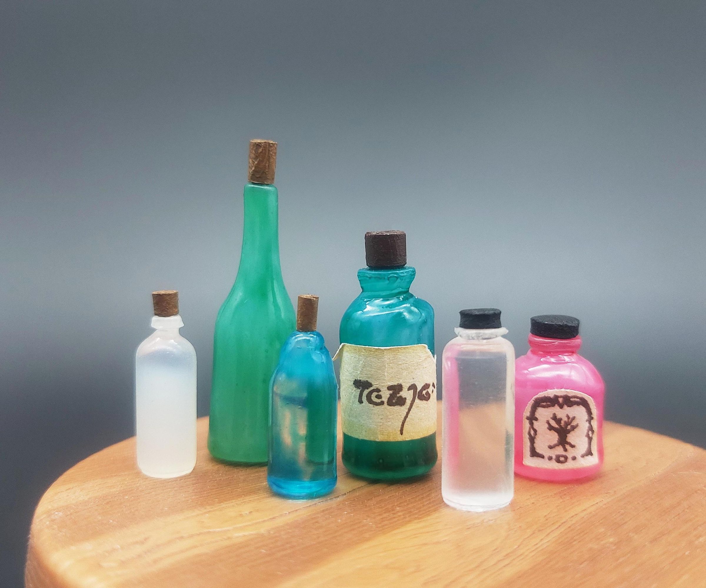 Mini Potion Bottles Using Hot Glue!