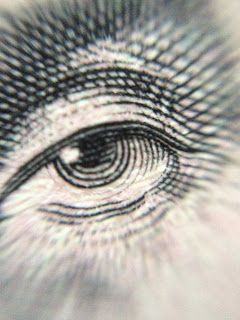 DIY A IPhone Macro Lens with Laser Pointer for $1