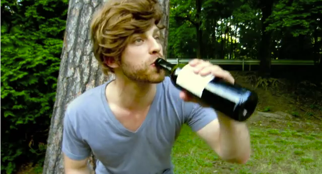 Como Abrir Una Botella De Vino Sin Sacacorcho