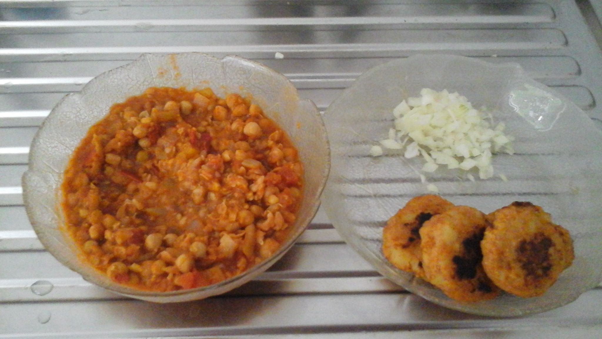 Vegetable Ragda Cutlet