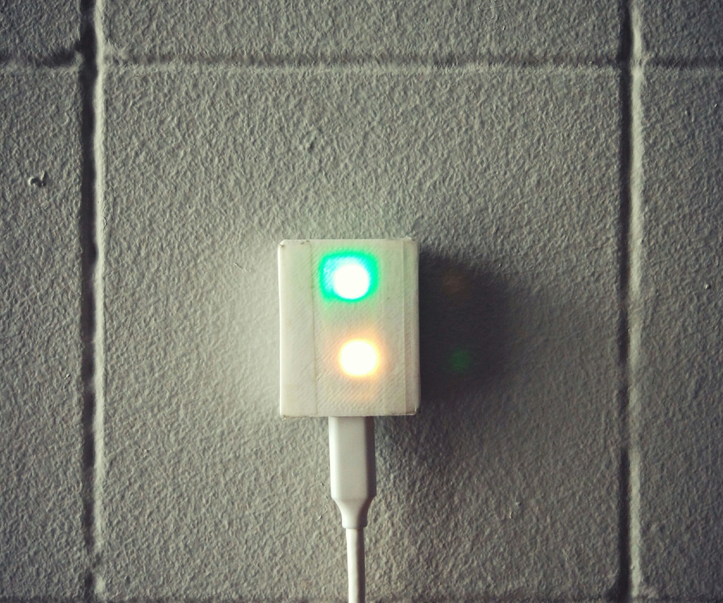 Self-service bike rental station notifier