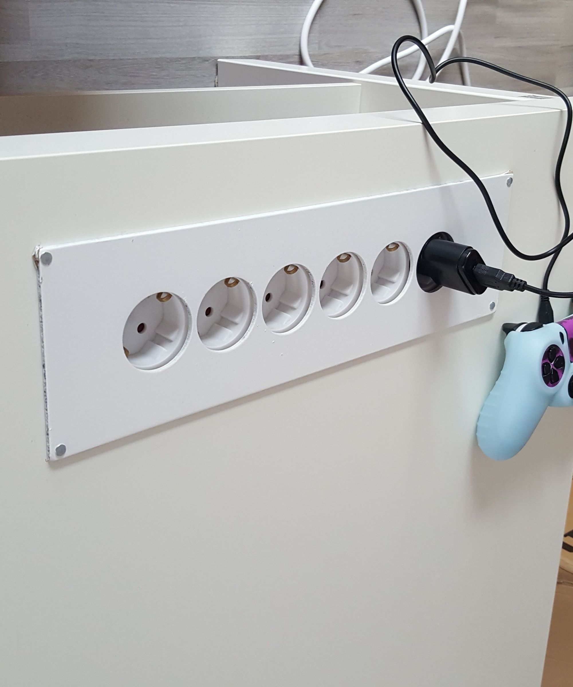 PDT (Power Distribution Table)