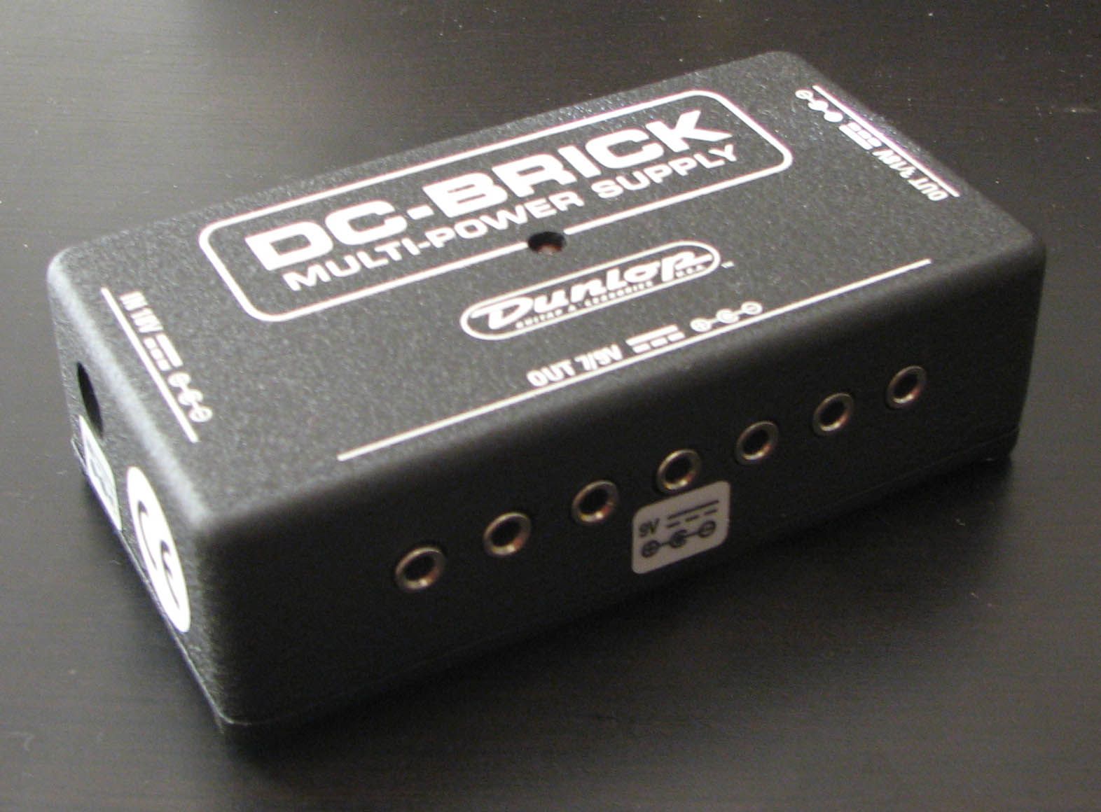 DIY Guitar Pedal Board (Effects Pedal Briefcase) 3 Steps Instructables
