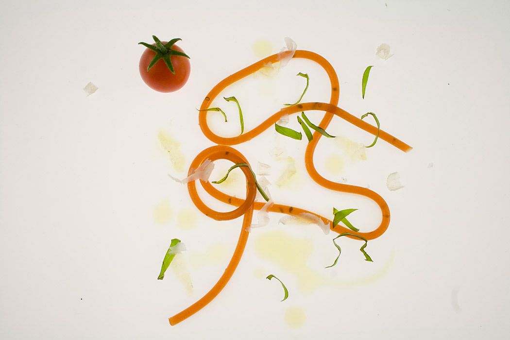 Molecular Gastronomy - Reconstructed Tomato Soup by MOLECULE-R