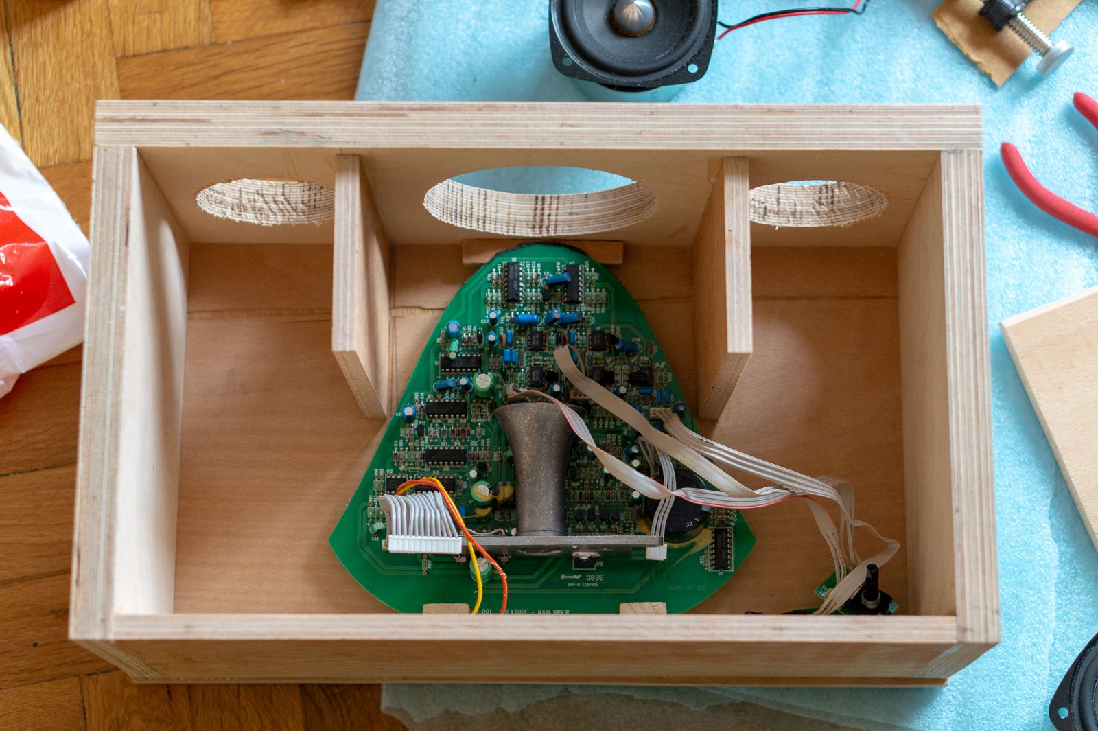 Speaker With Subwoofer From Broken Old Computer Speakers 22 Steps