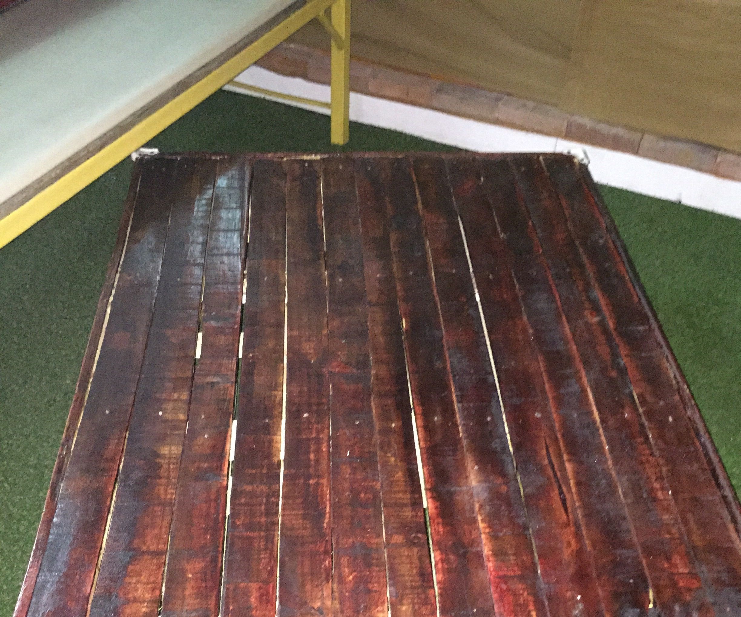 Pallet Coffee Table With Fountain