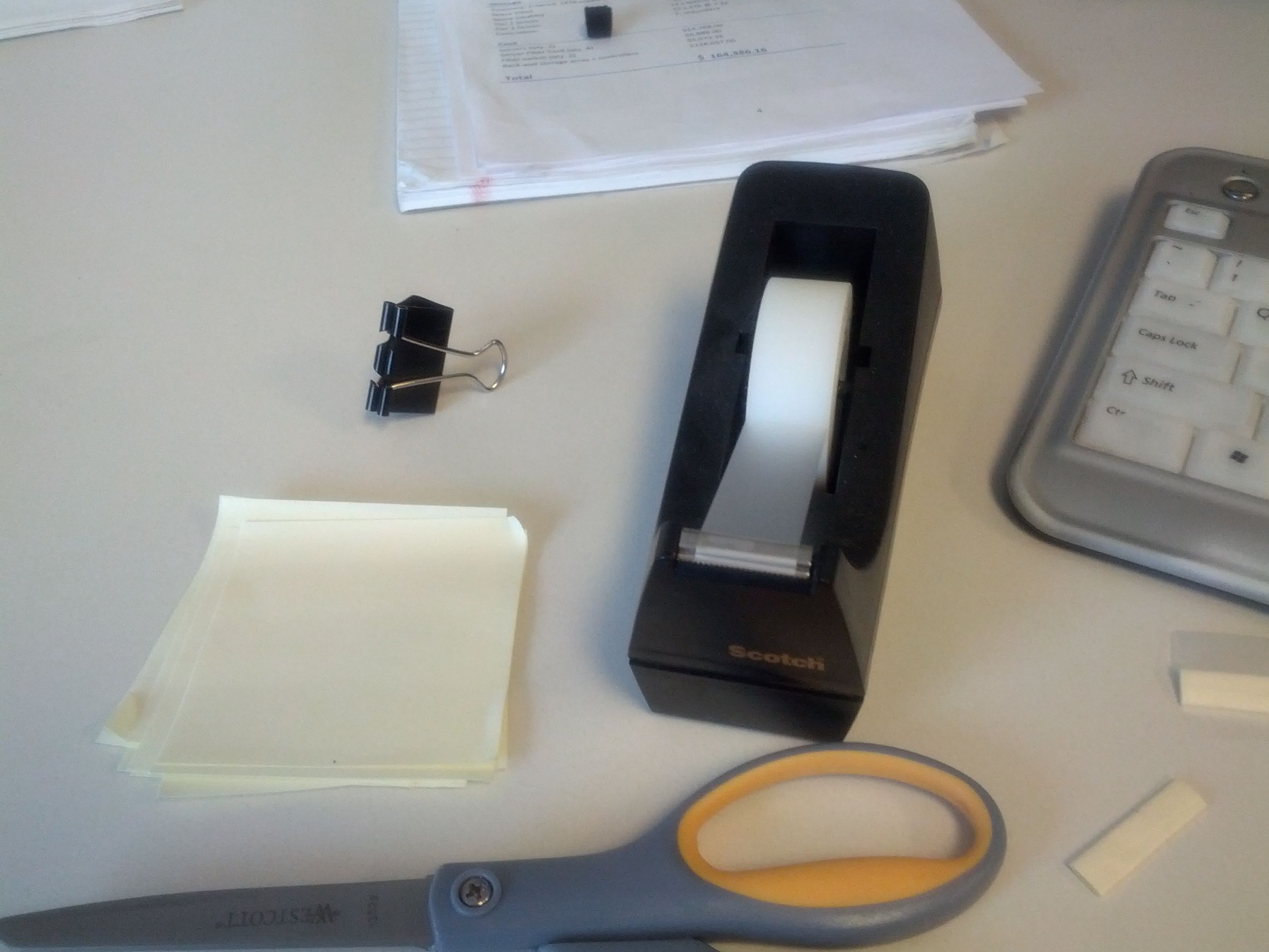 10 Cent Cellphone Stand for Your Desk