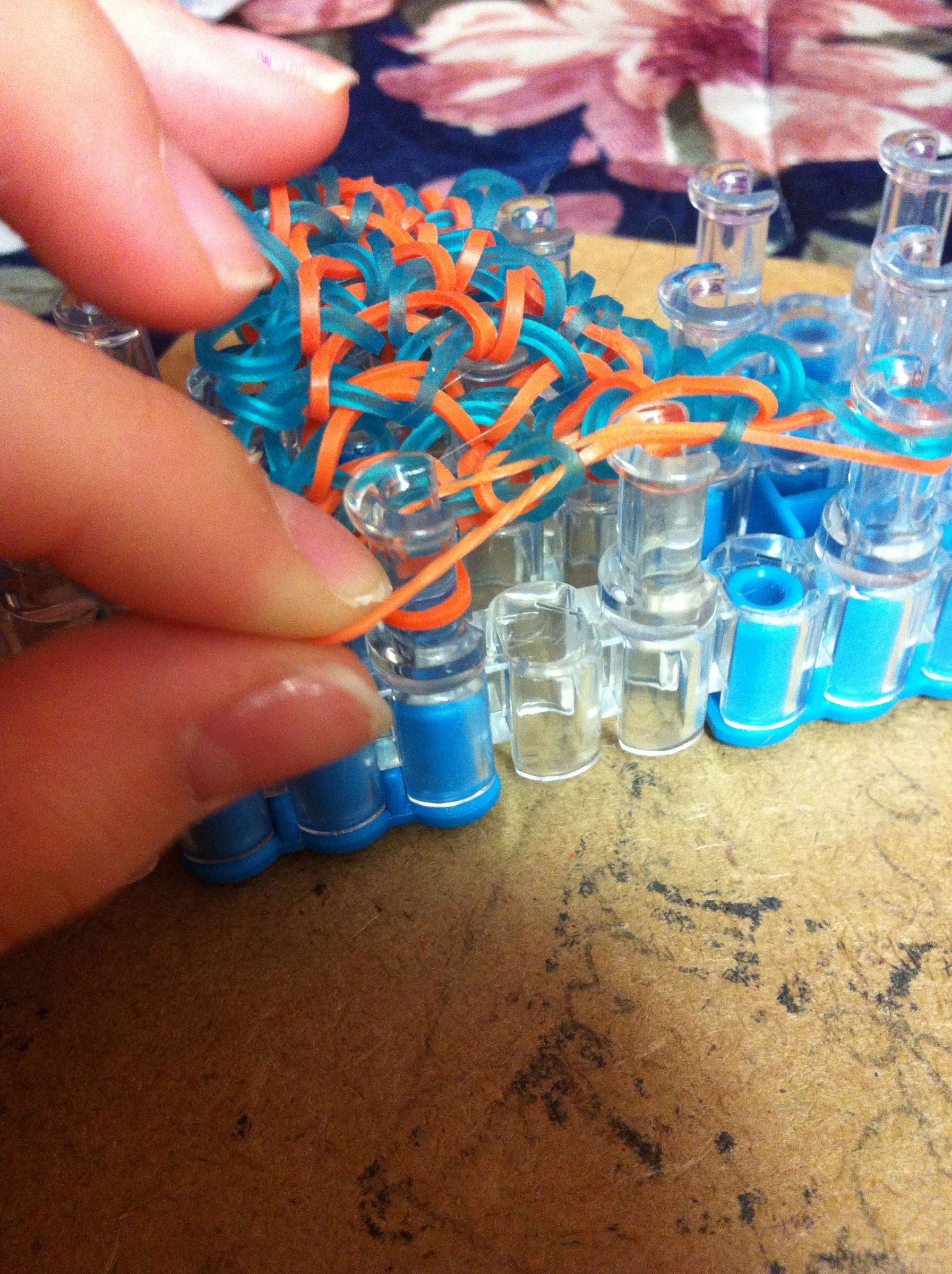 how-to-make-a-dragon-scale-loom-bracelet-5-steps-with-pictures